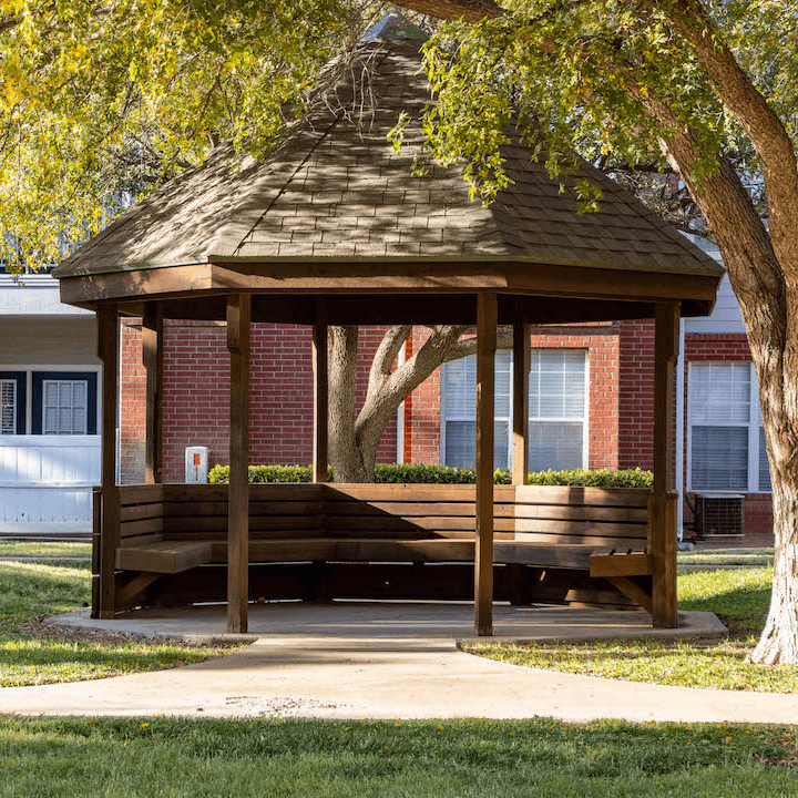 ATTX-4 Covered outdoor seating area at apartment in Lubbock, TX